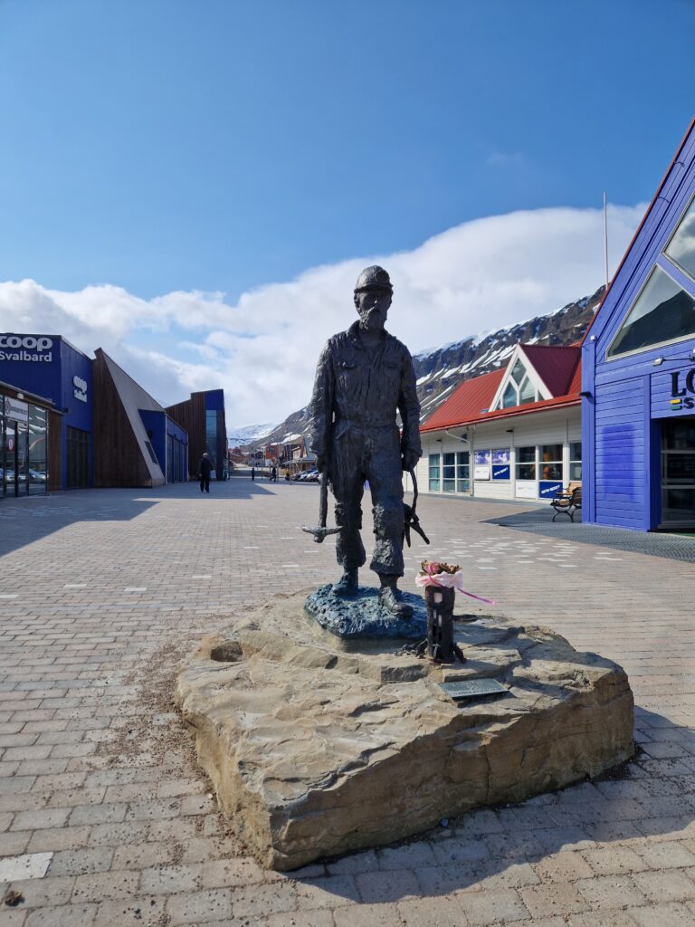 Miner Statue in Longyearbyen